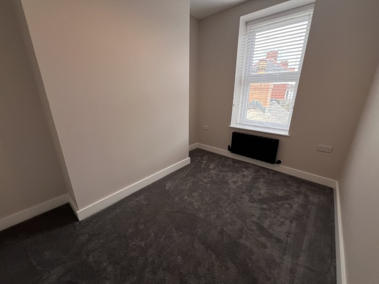 Images for Carmarthen, Carmarthenshire EAID:swift BID:0004-7720-8cbe-d305