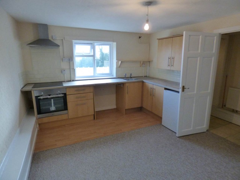 Images for Carmarthen, Carmarthenshire EAID:swift BID:0004-7720-8cbe-d305