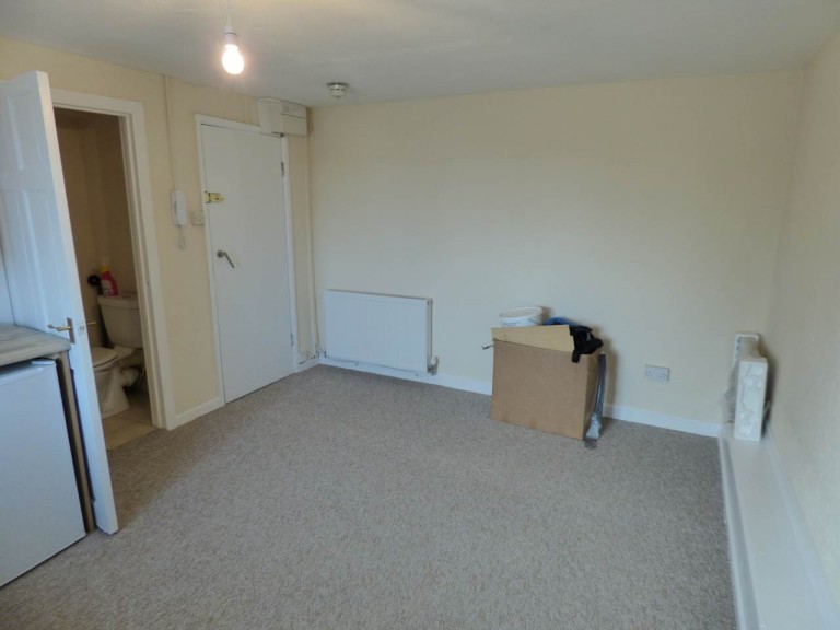 Images for Carmarthen, Carmarthenshire EAID:swift BID:0004-7720-8cbe-d305