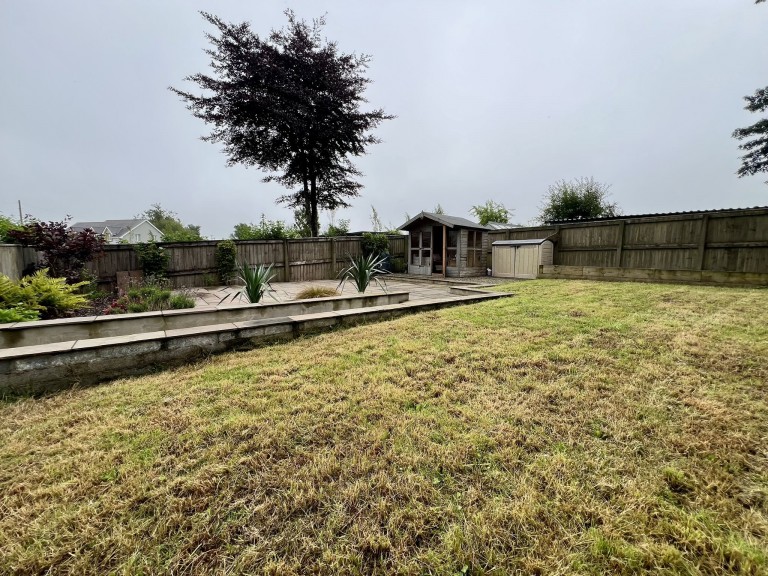 Images for Carmarthenshire, Trelech EAID:swift BID:0004-7720-8cbe-d305