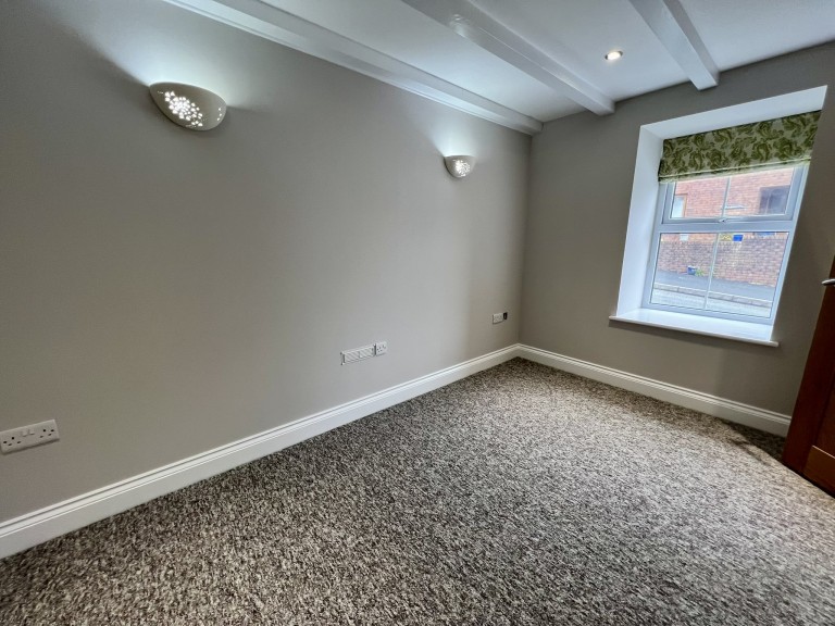 Images for Carmarthenshire, Trelech EAID:swift BID:0004-7720-8cbe-d305