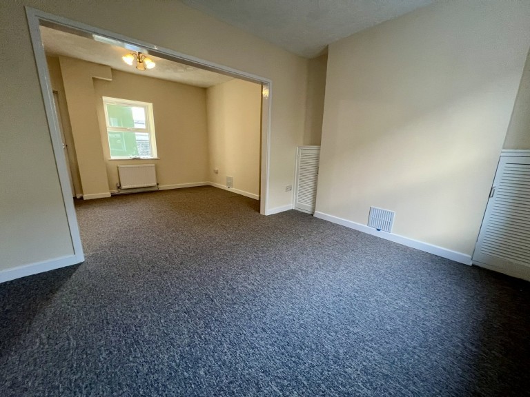 Images for Llanelli, Carmarthenshire EAID:swift BID:0004-7720-8cbe-d305