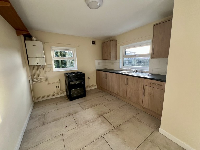 Images for Llanelli, Carmarthenshire EAID:swift BID:0004-7720-8cbe-d305