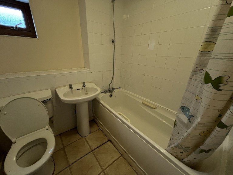 Images for Johnstown, Carmarthen, Carmarthenshire EAID:swift BID:0004-7720-8cbe-d305