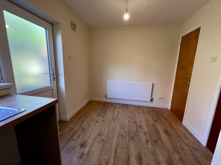 Images for Johnstown, Carmarthenshire EAID:swift BID:0004-7720-8cbe-d305