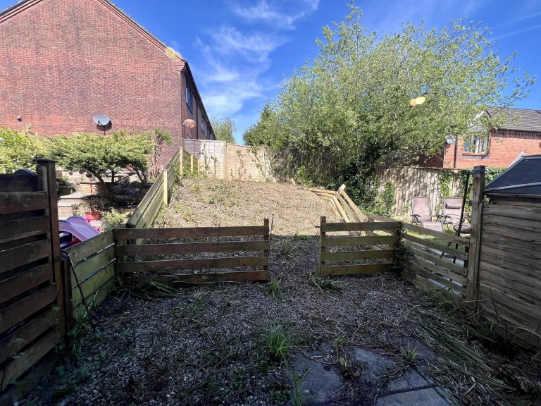 Images for Johnstown, Carmarthenshire EAID:swift BID:0004-7720-8cbe-d305