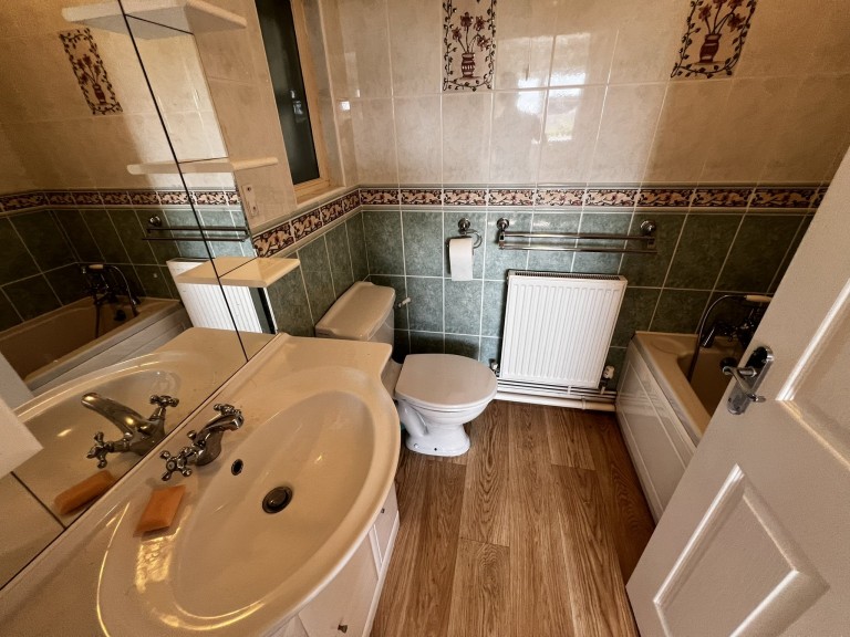 Images for Kidwelly, Carmarthenshire, Meinciau EAID:swift BID:0004-7720-8cbe-d305