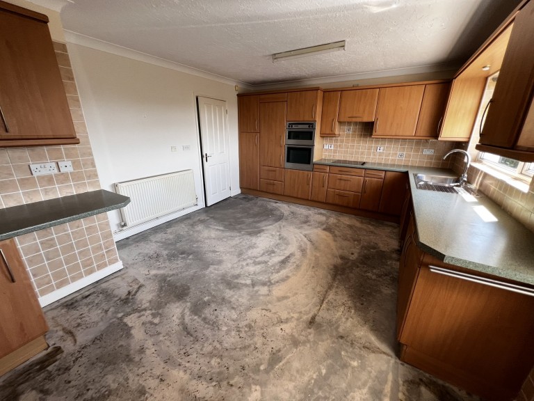 Images for Kidwelly, Carmarthenshire, Meinciau EAID:swift BID:0004-7720-8cbe-d305