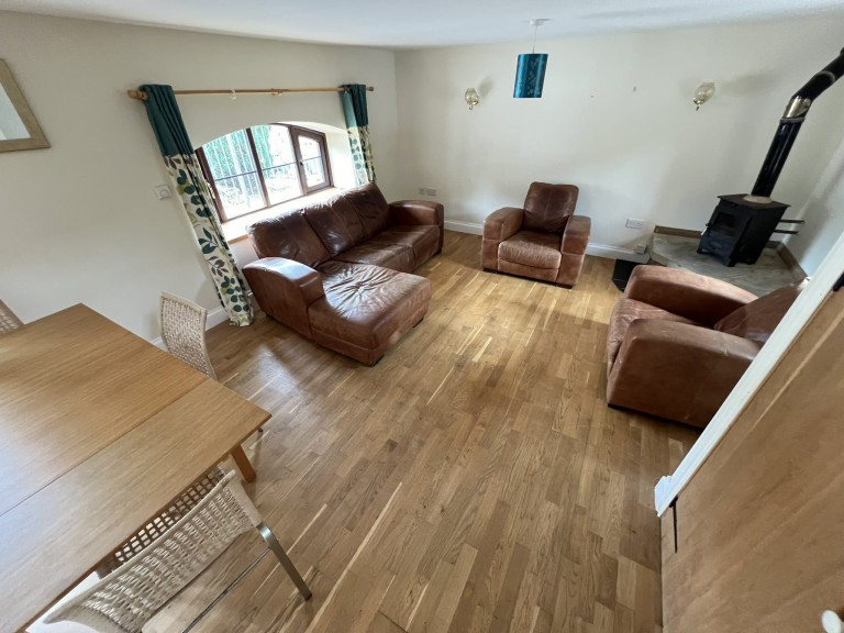 Images for Carmarthenshire EAID:swift BID:0004-7720-8cbe-d305