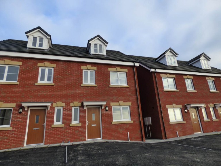 Images for LLangunnor, Carmarthen, Carmarthenshire EAID:swift BID:0004-7720-8cbe-d305
