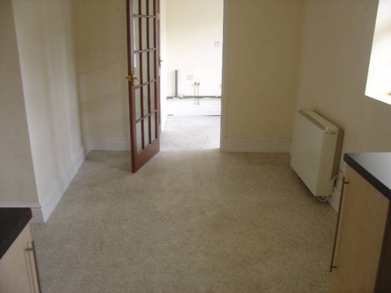 Images for Aberaeron, Ceredigion EAID:swift BID:0004-7720-8cbe-d305