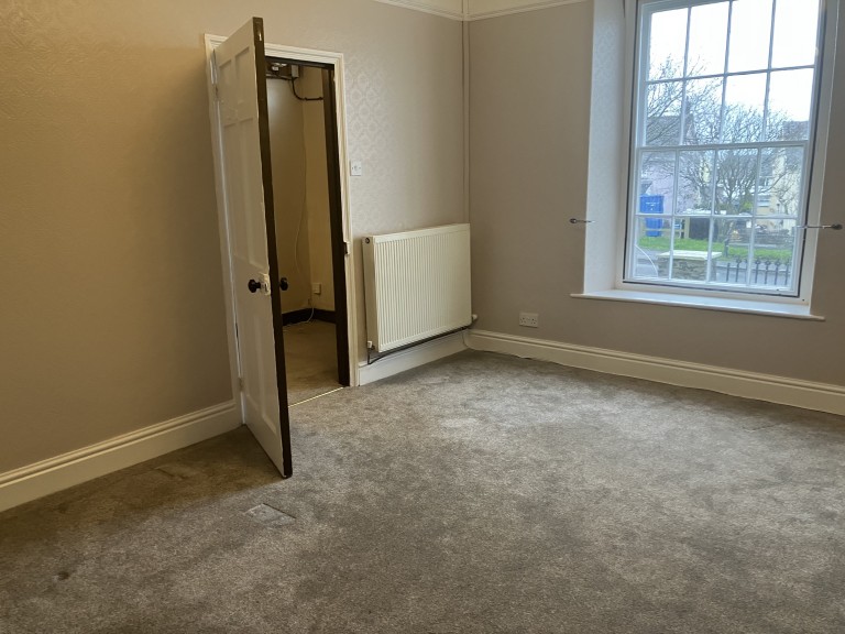 Images for Aberaeron, Ceredigion EAID:swift BID:0004-7720-8cbe-d305