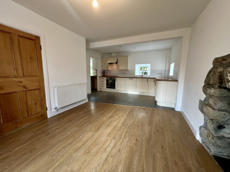 Images for Llandysul, Ceredigion, Glynarthen EAID:swift BID:0004-7720-8cbe-d305