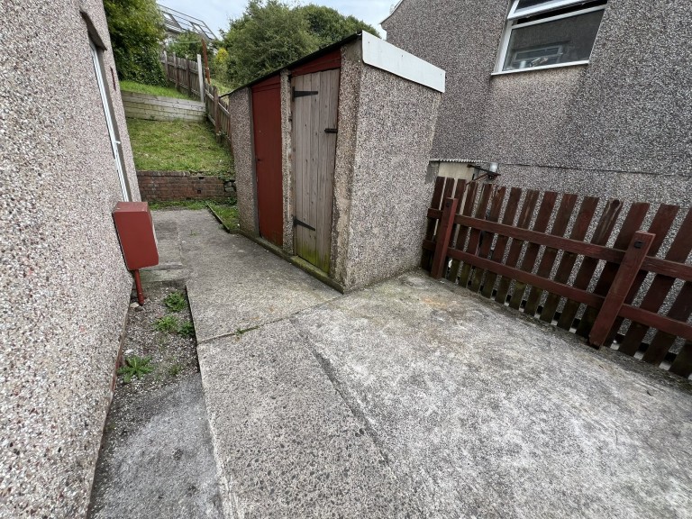 Images for Carmarthen, Carmarthenshire EAID:swift BID:0004-7720-8cbe-d305