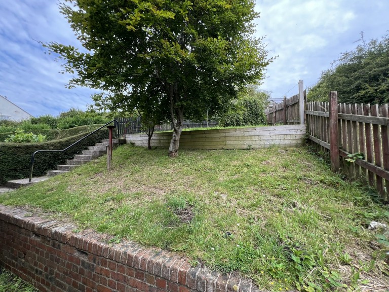 Images for Carmarthen, Carmarthenshire EAID:swift BID:0004-7720-8cbe-d305