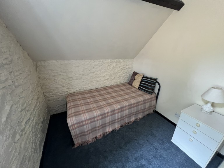 Images for Kidwelly, Carmarthenshire, Llandyfaelog EAID:swift BID:0004-7720-8cbe-d305