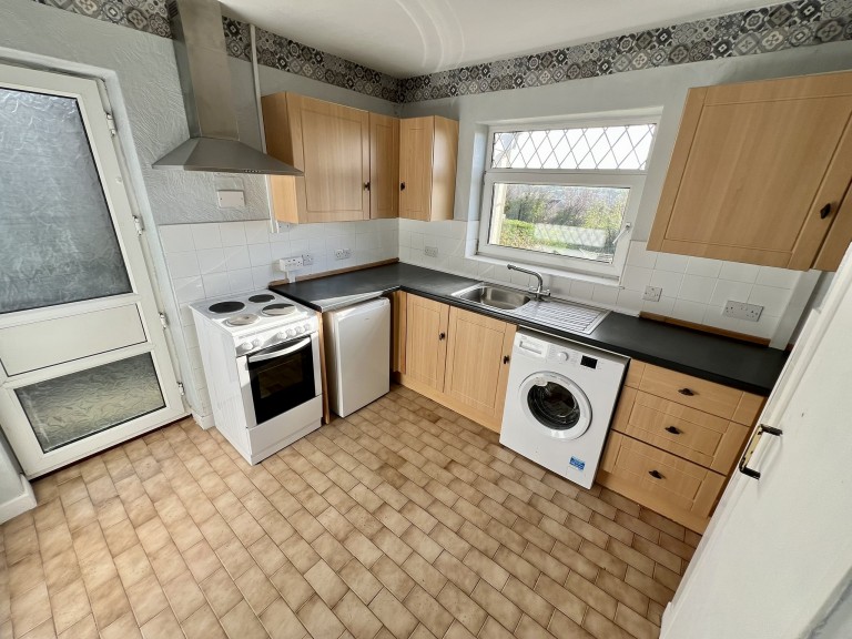 Images for Carmarthen, Carmarthenshire EAID:swift BID:0004-7720-8cbe-d305