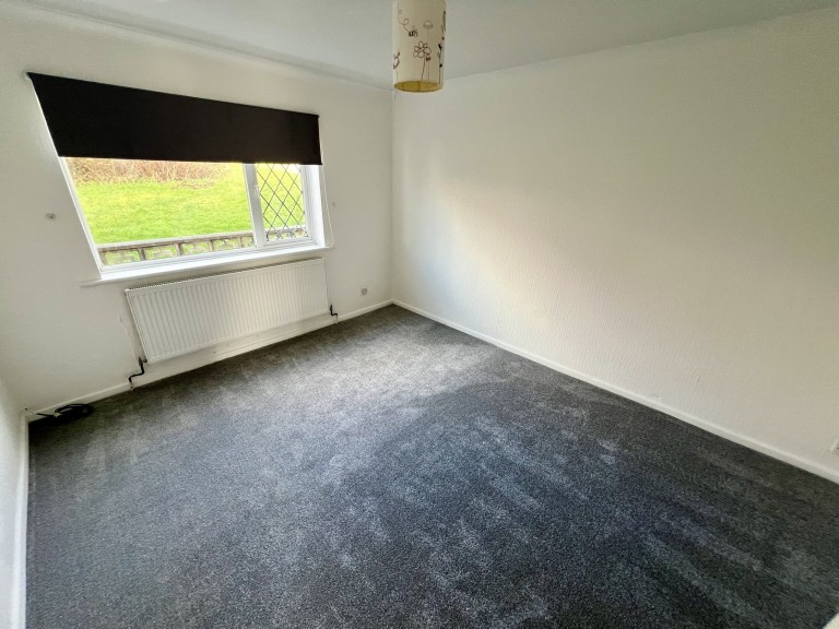 Images for Carmarthen, Carmarthenshire EAID:swift BID:0004-7720-8cbe-d305