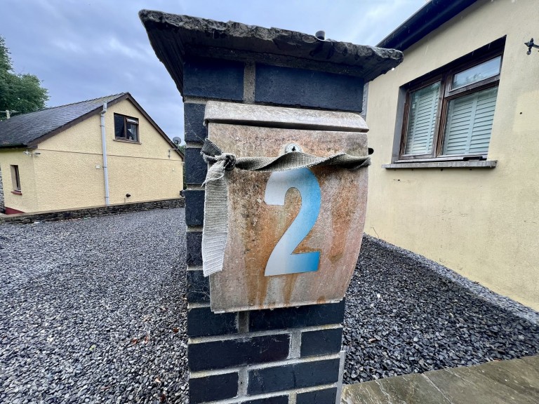 Images for Llanwrda, Carmarthenshire EAID:swift BID:0004-7720-8cbe-d305