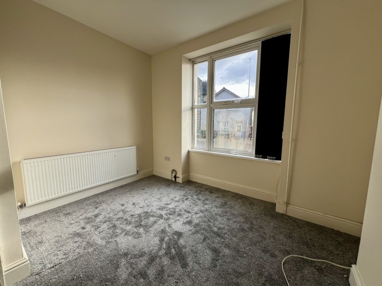 Images for Carmarthen, Carmarthenshire EAID:swift BID:0004-7720-8cbe-d305