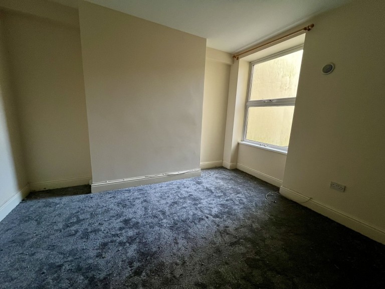 Images for Carmarthen, Carmarthenshire EAID:swift BID:0004-7720-8cbe-d305