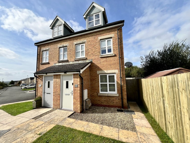 Images for Carway, Kidwelly, Carmarthenshire EAID:swift BID:0004-7720-8cbe-d305