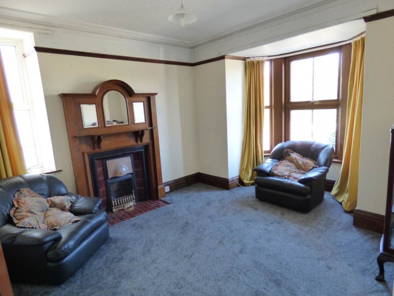 Images for Carmarthenshire EAID:swift BID:0004-7720-8cbe-d305