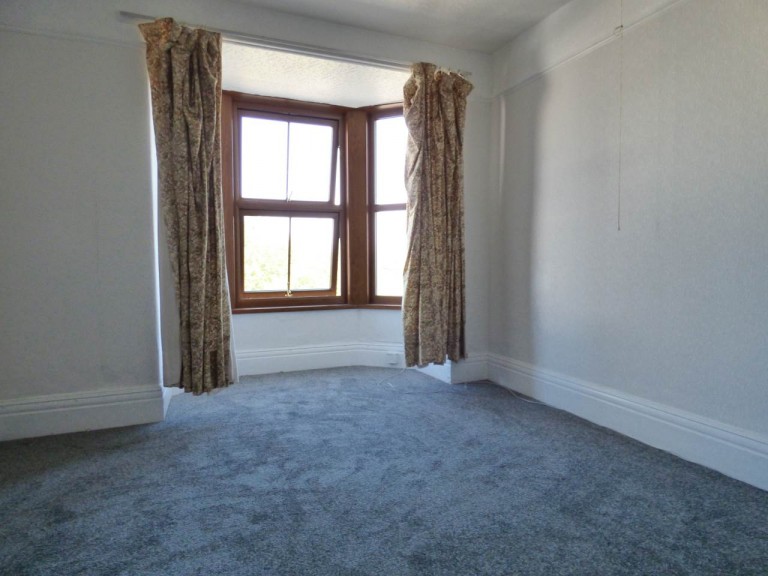 Images for Carmarthenshire EAID:swift BID:0004-7720-8cbe-d305