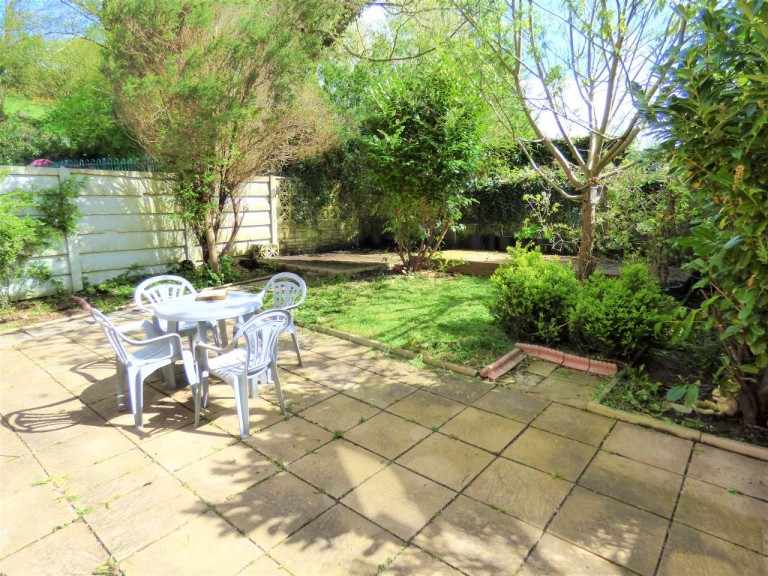 Images for Kidwelly, Carmarthenshire EAID:swift BID:0004-7720-8cbe-d305