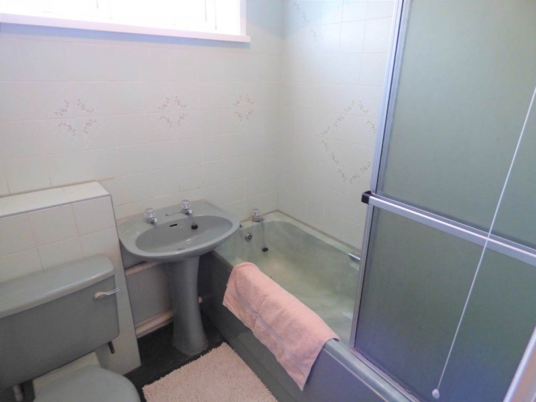 Images for Kidwelly, Carmarthenshire EAID:swift BID:0004-7720-8cbe-d305