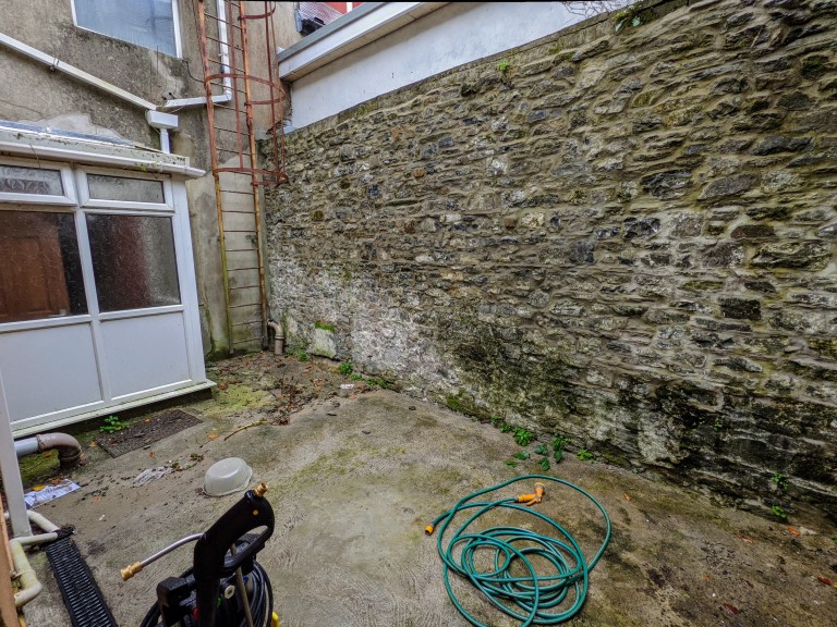 Images for Llandeilo, Carmarthenshire EAID:swift BID:0004-7720-8cbe-d305