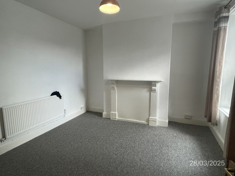 Images for Carmarthen, Carmarthenshire EAID:swift BID:0004-7720-8cbe-d305