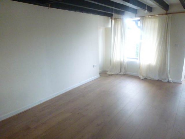 Images for Pencader, Carmarthenshire, Llanllwni EAID:swift BID:0004-7720-8cbe-d305