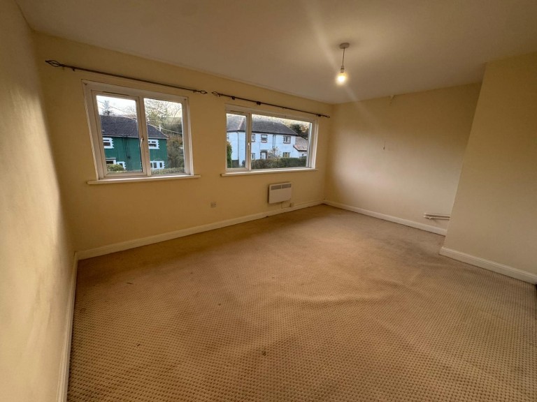 Images for Carmarthen EAID:swift BID:0004-7720-8cbe-d305