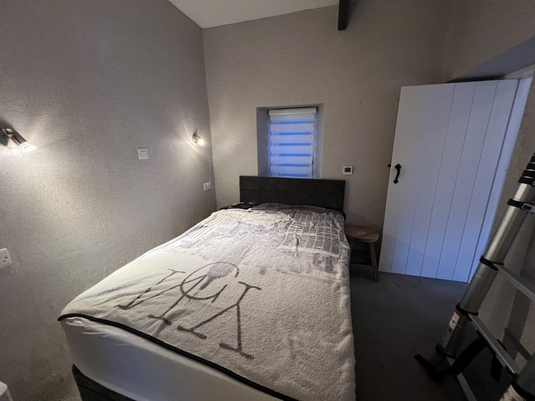 Images for Carmarthenshire, Cwmduad EAID:swift BID:0004-7720-8cbe-d305