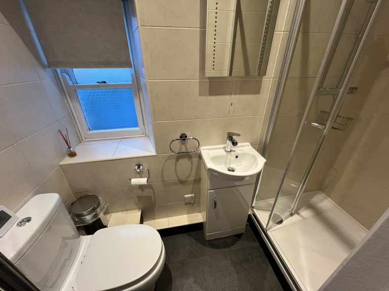 Images for Carmarthenshire, Cwmduad EAID:swift BID:0004-7720-8cbe-d305