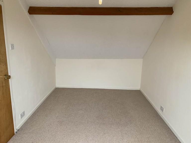 Images for Carmarthen, Carmarthenshire EAID:swift BID:0004-7720-8cbe-d305