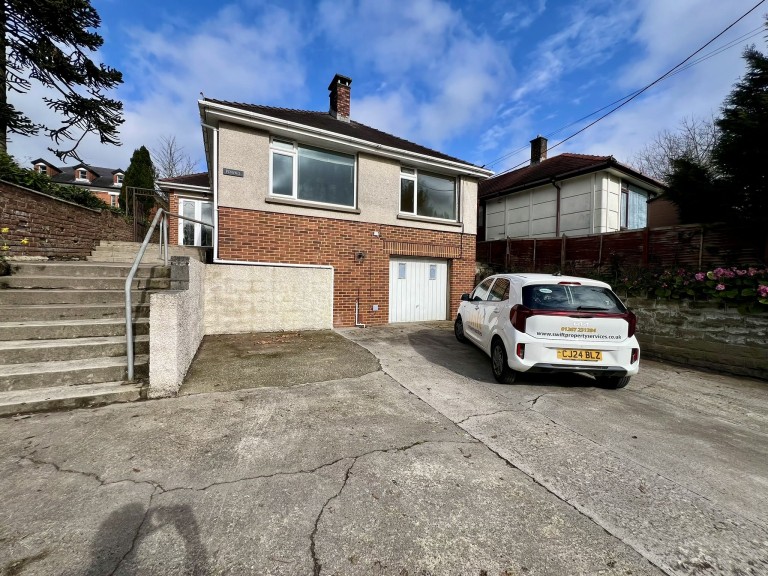 Images for Carmarthen, Carmarthenshire EAID:swift BID:0004-7720-8cbe-d305