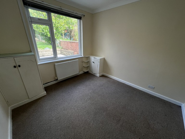 Images for Carmarthen, Carmarthenshire EAID:swift BID:0004-7720-8cbe-d305