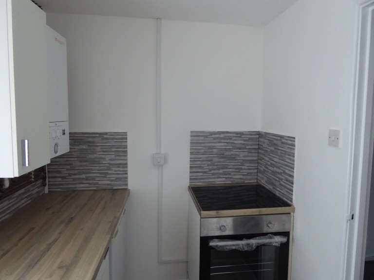 Images for Carmarthen, Carmarthenshire EAID:swift BID:0004-7720-8cbe-d305