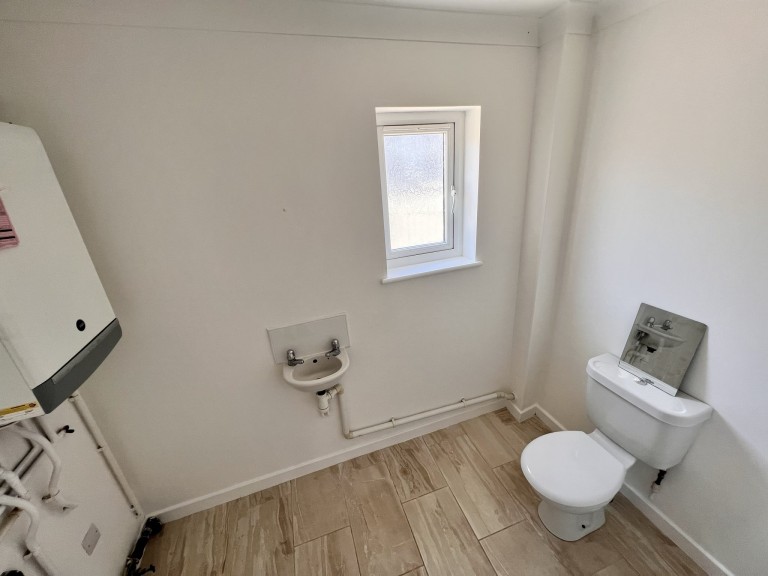 Images for St Clears, Carmarthenshire, Sanclêr EAID:swift BID:0004-7720-8cbe-d305
