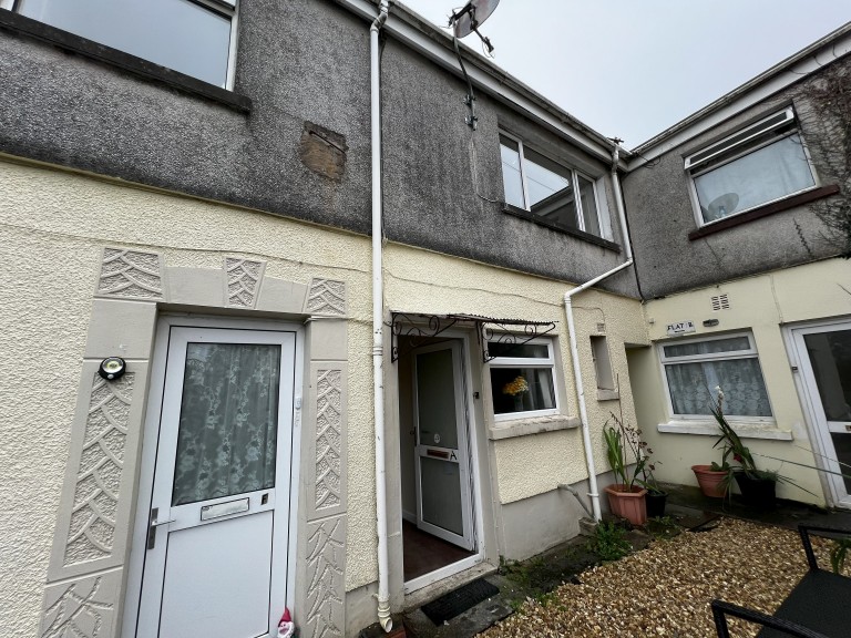 Images for Pontyberem, Carmarthenshire EAID:swift BID:0004-7720-8cbe-d305