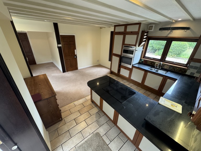Images for Carmarthen, Carmarthenshire, Llanddarog EAID:swift BID:0004-7720-8cbe-d305