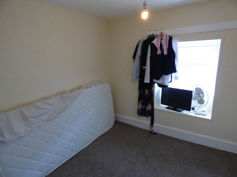 Images for Llandeilo, Carmarthenshire EAID:swift BID:0004-7720-8cbe-d305