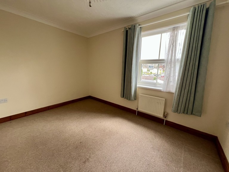 Images for Carmarthen, Carmarthenshire EAID:swift BID:0004-7720-8cbe-d305