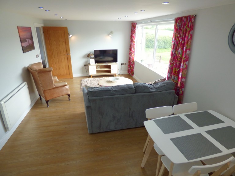 Images for Carmarthen, Carmarthenshire, Nantgaredig EAID:swift BID:0004-7720-8cbe-d305