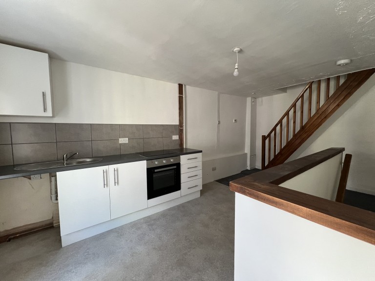 Images for Carmarthen, Carmarthenshire EAID:swift BID:0004-7720-8cbe-d305