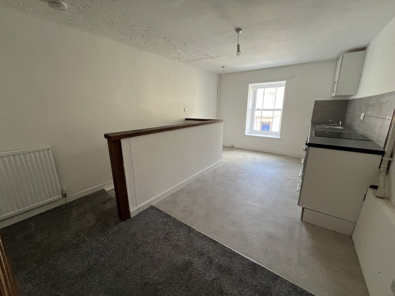 Images for Carmarthen, Carmarthenshire EAID:swift BID:0004-7720-8cbe-d305