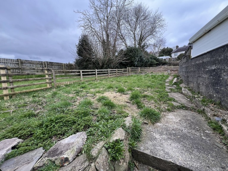 Images for Carmarthen, Carmarthenshire EAID:swift BID:0004-7720-8cbe-d305