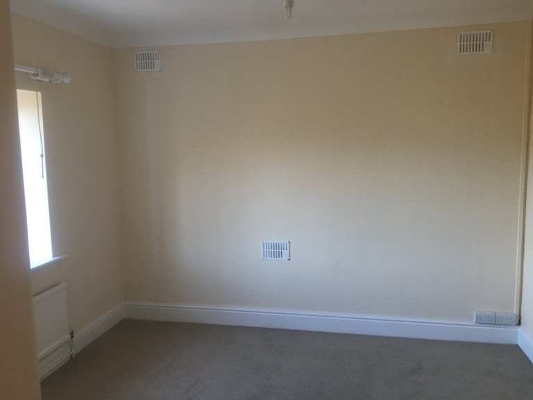 Images for Carmarthen, Carmarthenshire EAID:swift BID:0004-7720-8cbe-d305